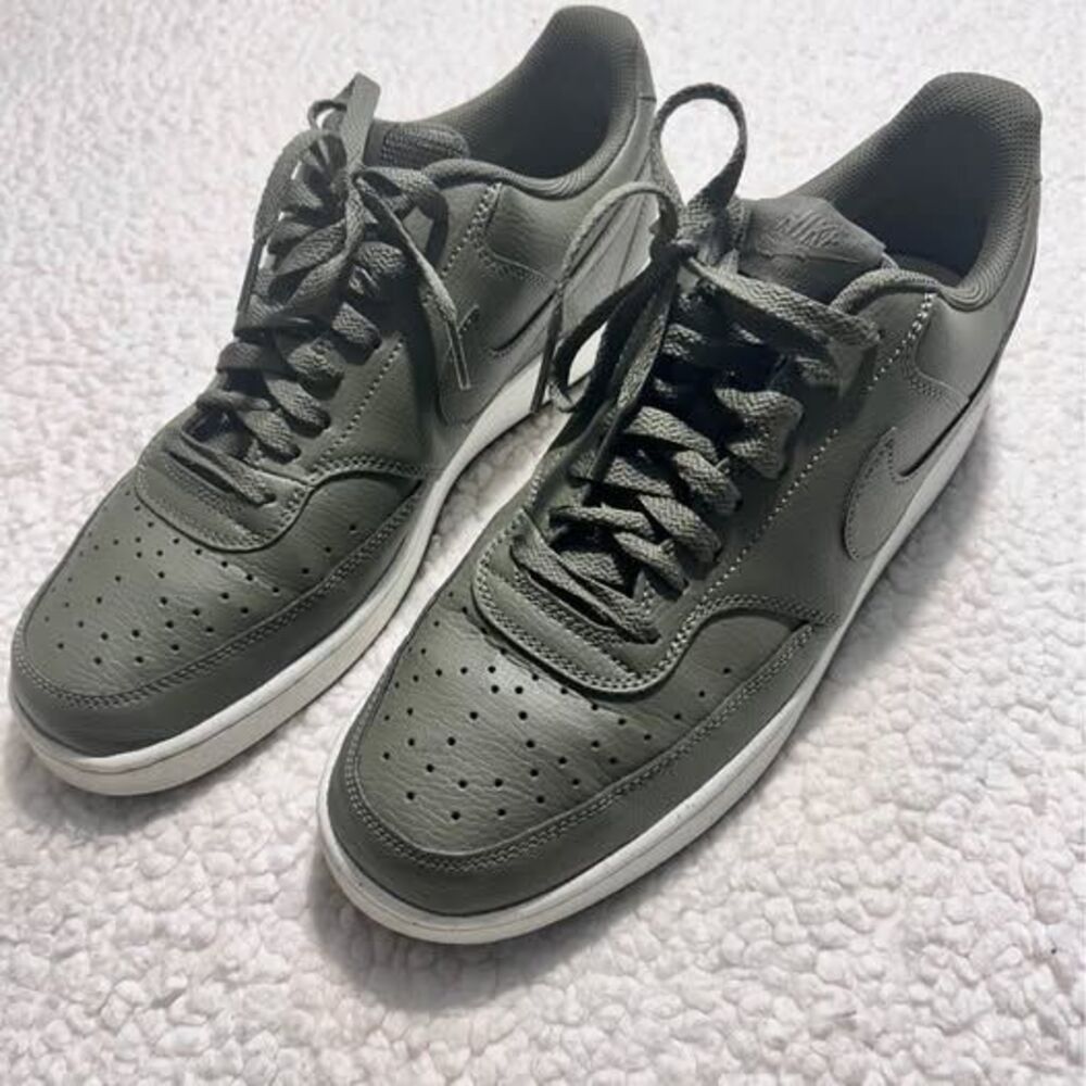 Nike Court Vision Low "Cargo Khaki" Size 11 - Mint Condition!